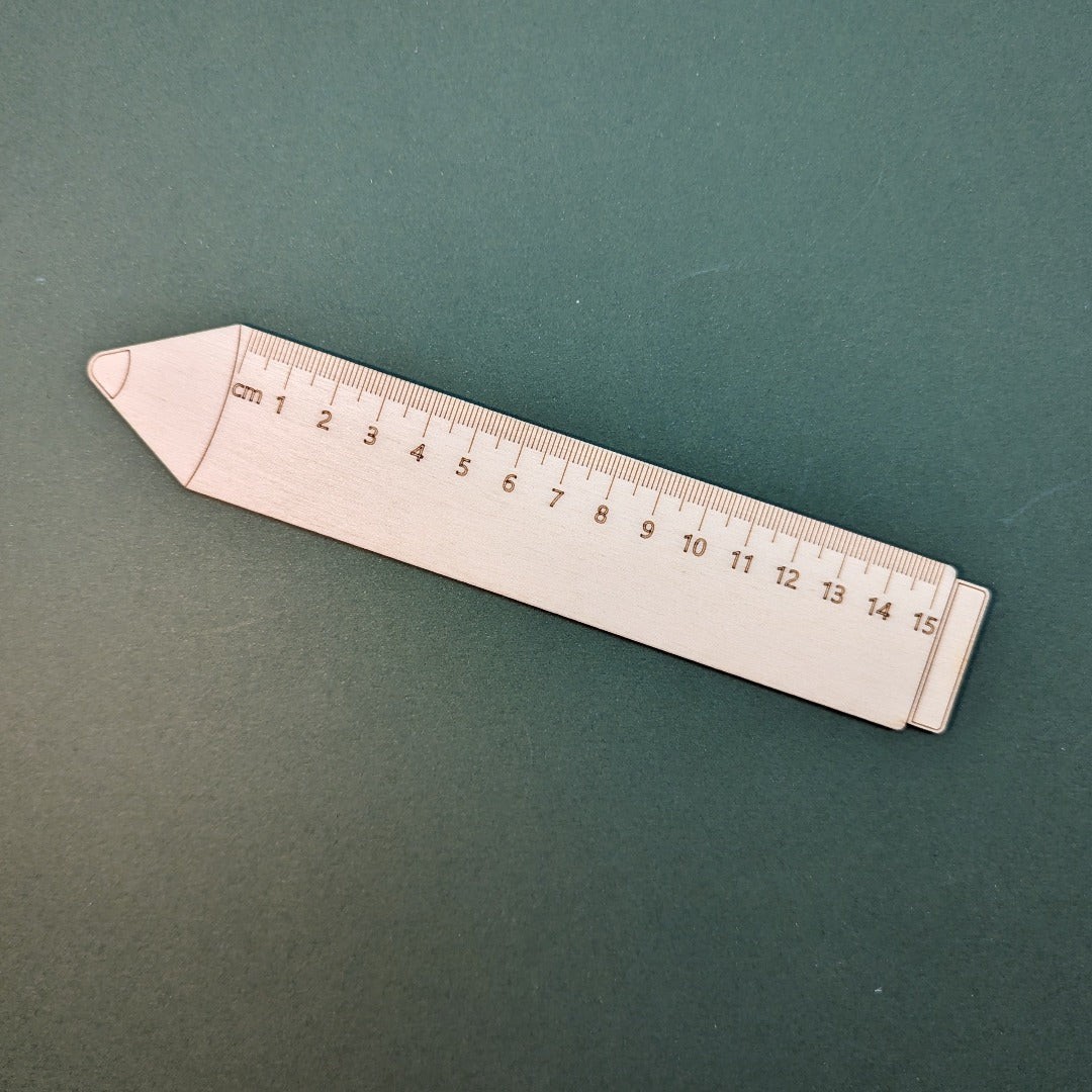 Righello a forma di matita in legno personalizzabile